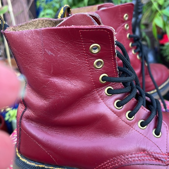 🏴 RARE FIND Dr. Martens MIE “Dr. Martens by Solovair” Vintage Boots - Picture 13 of 17